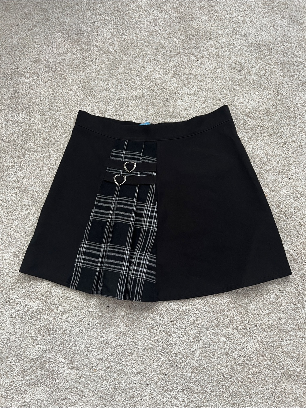 ROMWE Black Mini Skirt with Plaid Panel and Heart Buckles